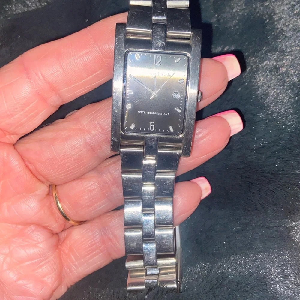 Kenneth Cole New York preloved some